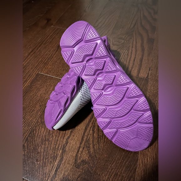 Purples & White Slip on/Lace Up Women’s Running Shoes - Picture 3 of 4